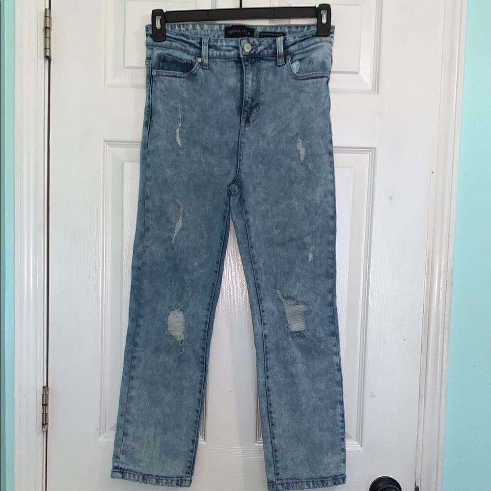 Kendall + Kylie The Icon Highrise Straight Light Wash Jeans Size 7/28